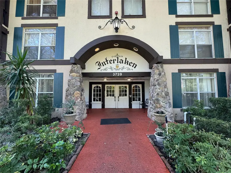 3720 Inverrary Dr #1N, Lauderhill, FL 33319 - Image #2