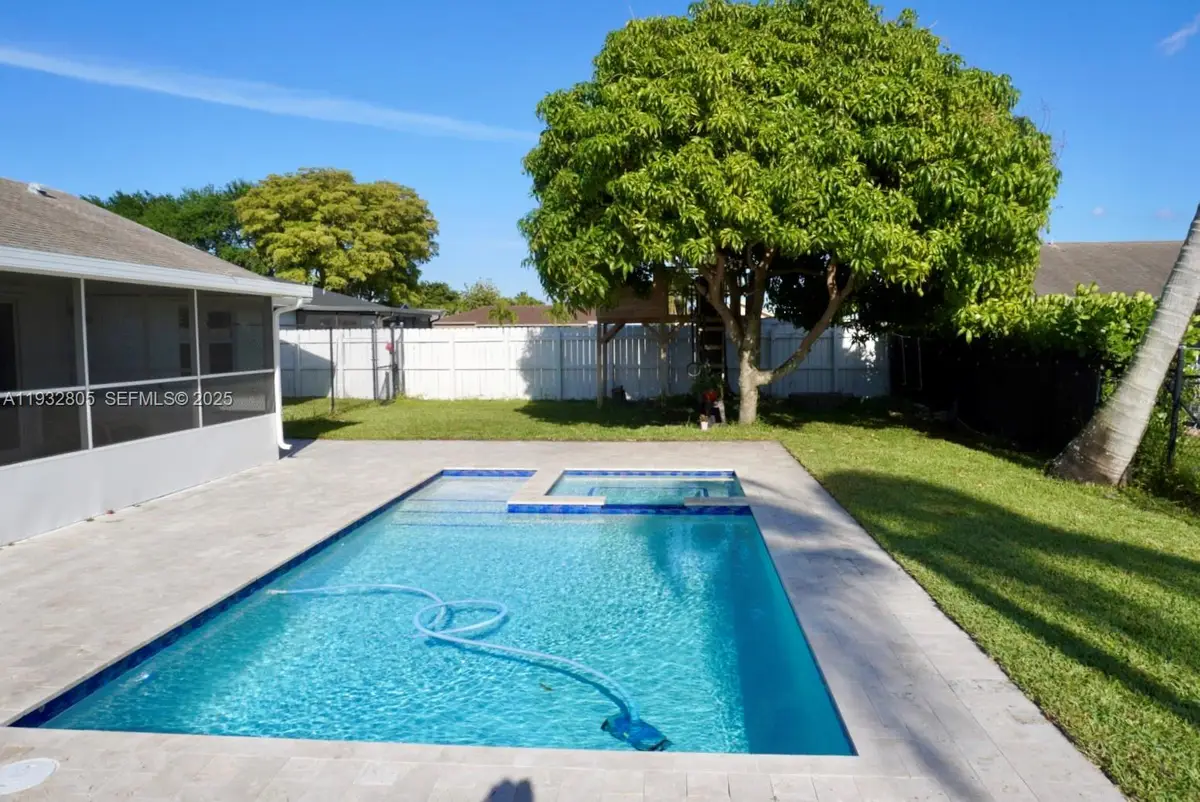 9549 Burlington Pl, Boca Raton, FL 33434 - Image #1