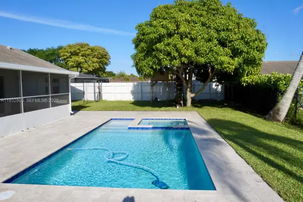 9549 Burlington Pl, Boca Raton, FL 33434