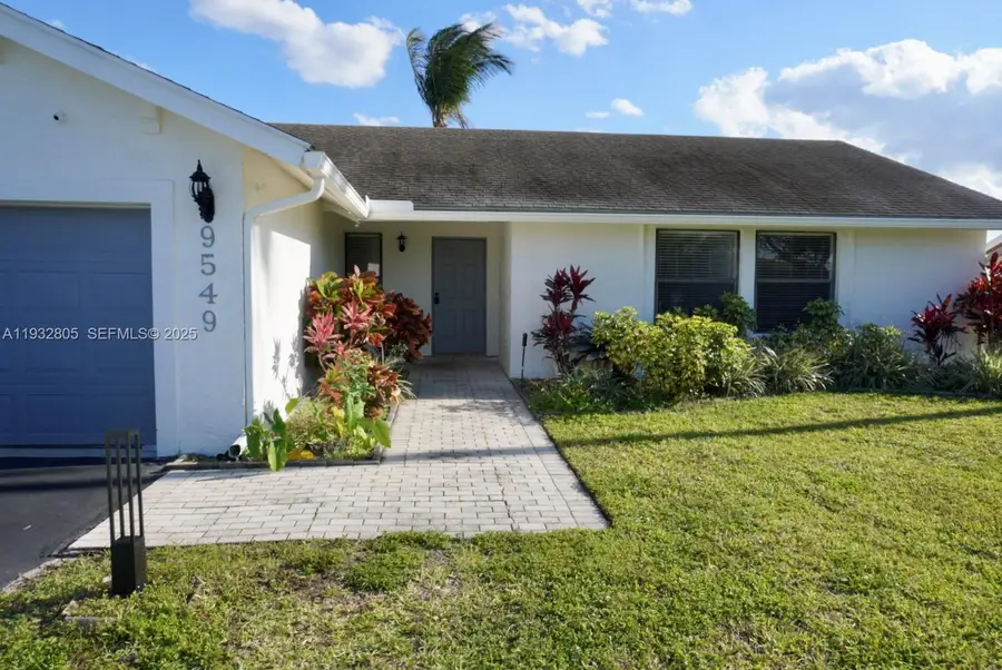 9549 Burlington Pl, Boca Raton, FL 33434 - Image #2