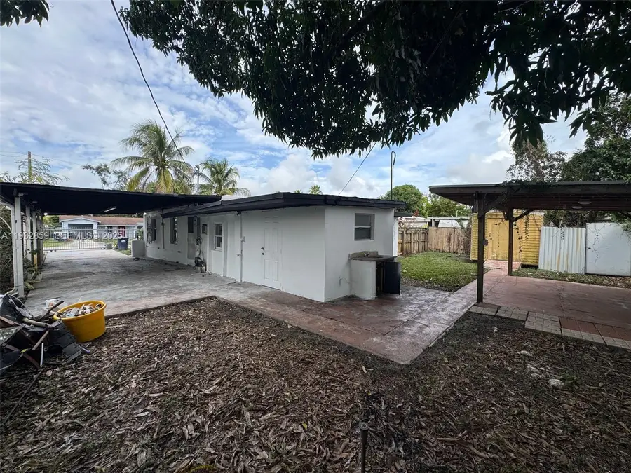 1040 Curtiss Dr, Opa Locka, FL 33054 - Image #3