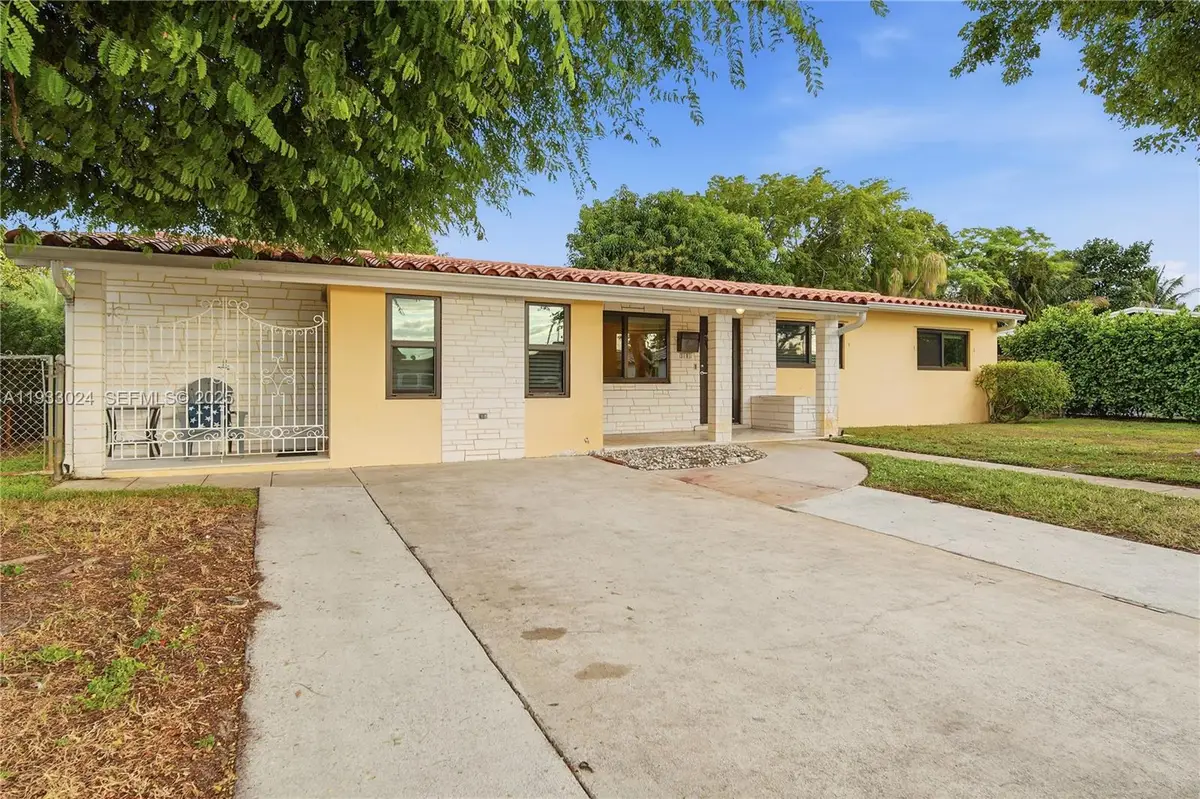 3101 SW 106th Ave, Miami, FL 33165 - Image #1