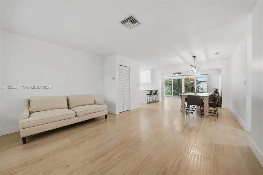 3101 SW 106th Ave, Miami, FL 33165 - Image #2