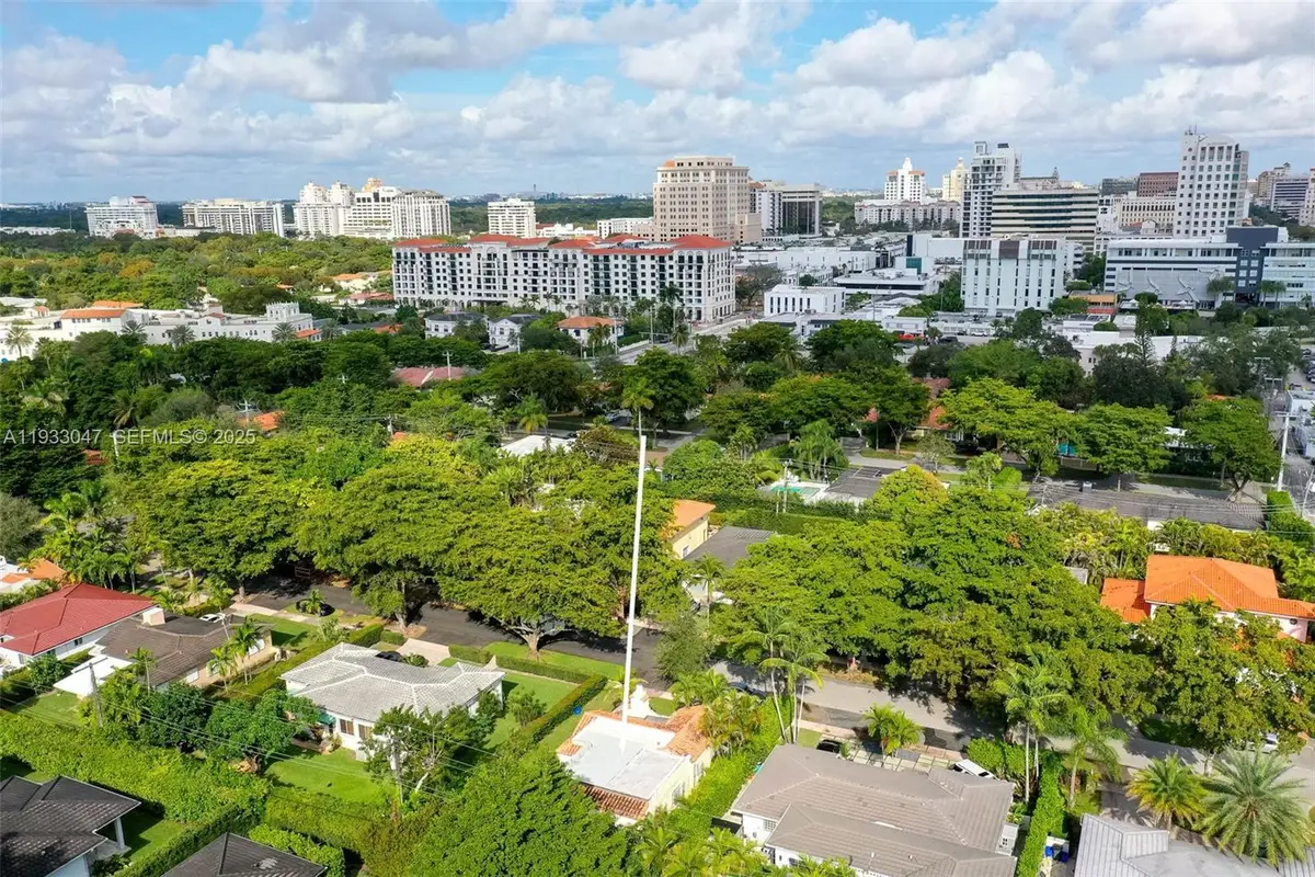 222 Romano Ave, Coral Gables, FL 33134 - Image #1