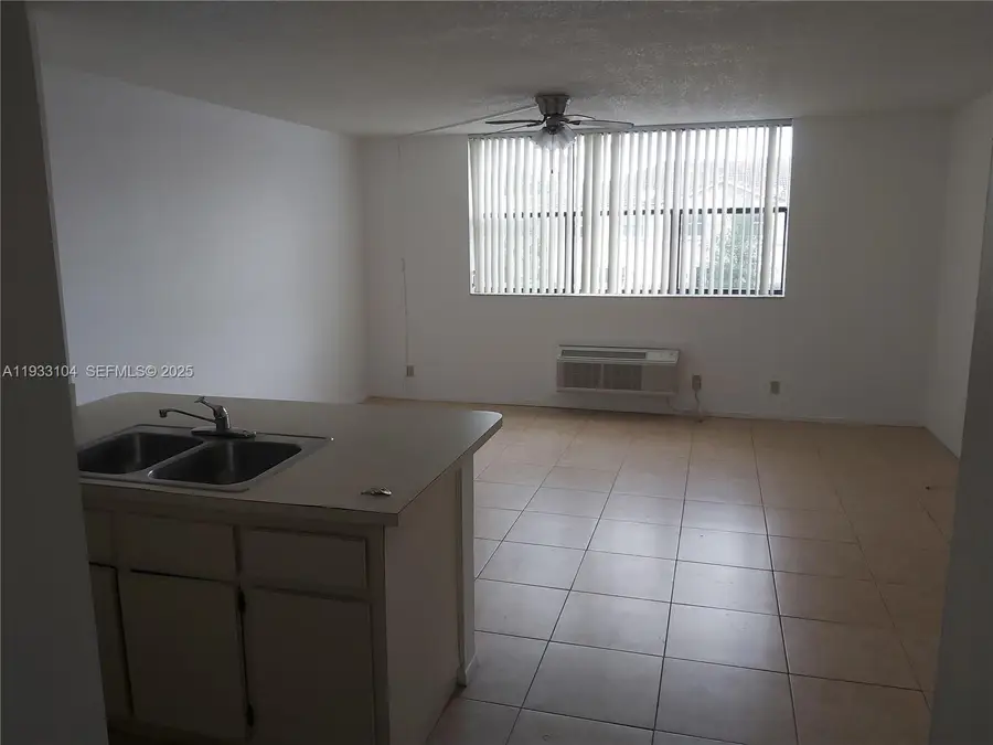 2501 Riverside Dr #212-A, Coral Springs, FL 33065 - Image #2