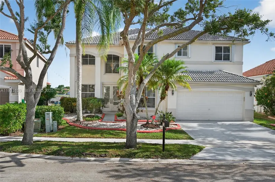1162 Fairfield Meadows Dr, Weston, FL 33327 - Image #2