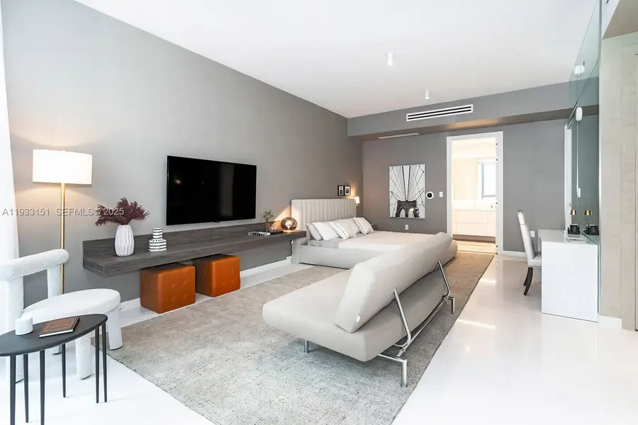 300 Biscayne Blvd Way #805, Miami, FL 33131 - Image #2