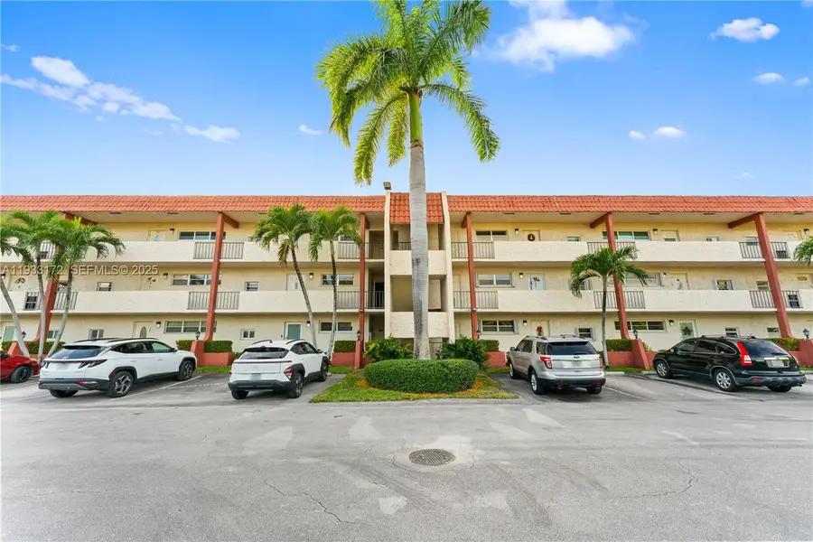 8901 S Hollybrook Blvd #303, Pembroke Pines, FL 33025 - #2