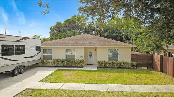 6270 Arthur St, Hollywood, FL 33024