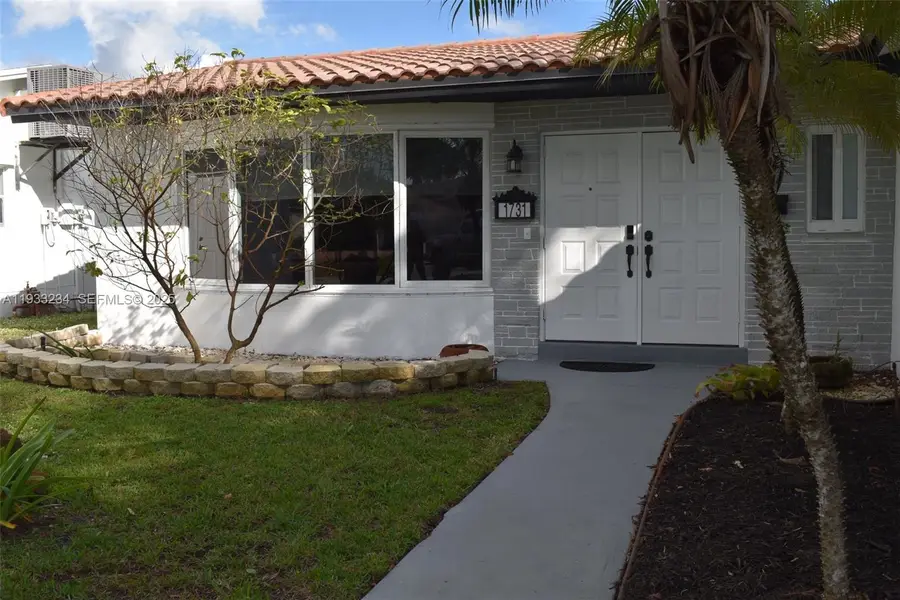 1731 N 54th Ave, Hollywood, FL 33021 - Image #2