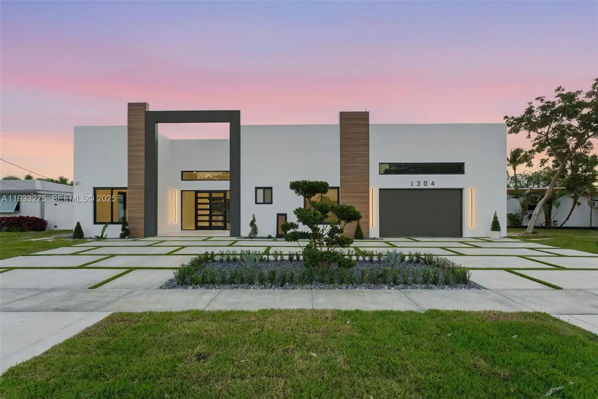 1304 SE 10th Ter, Deerfield Beach, FL 33441 - Image #1