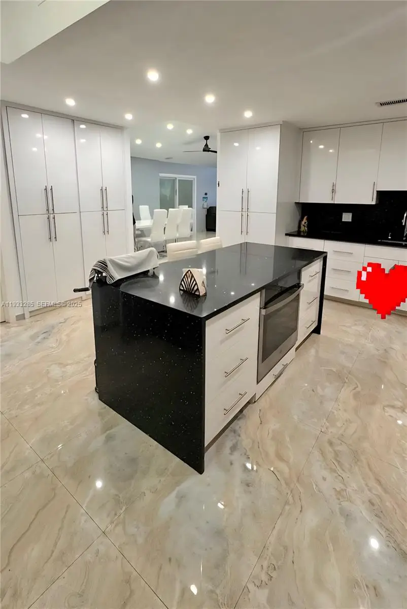 620 Briarwood Cir #1-43, Hollywood, FL 33024 - Image #2