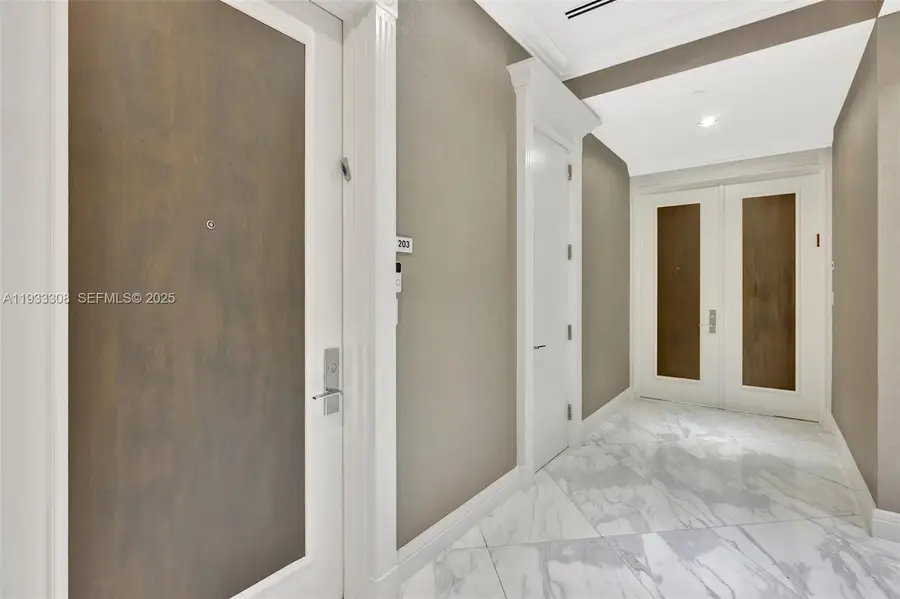 2000 Island Blvd #203, Aventura, FL 33160 - #2