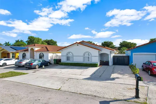 7685 W 30th Ln, Hialeah, FL 33018