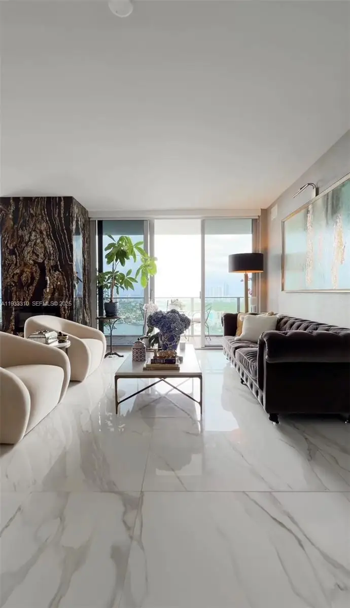 16385 Biscayne Blvd #3018-3017, North Miami Beach, FL 33160 - Image #3