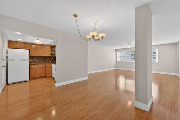 111 Golden Isles Dr #D12, Hallandale Beach, FL 33009