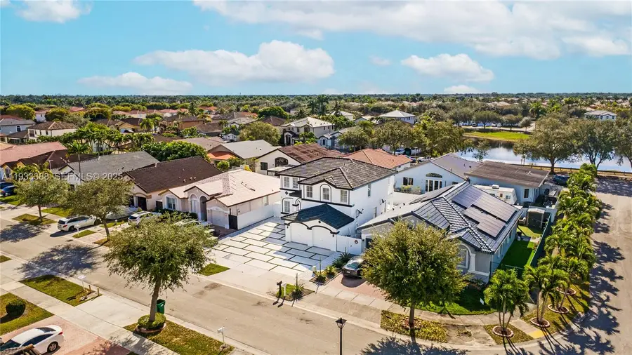 15486 SW 23rd Ln, Miami, FL 33185 - Image #2