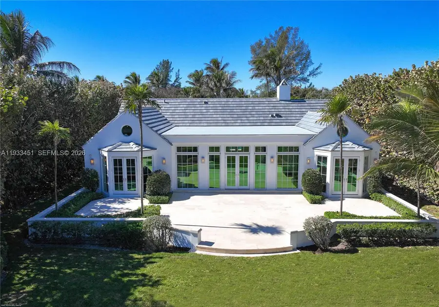 43 N Beach Rd, Jupiter Island, FL 33455 - #3