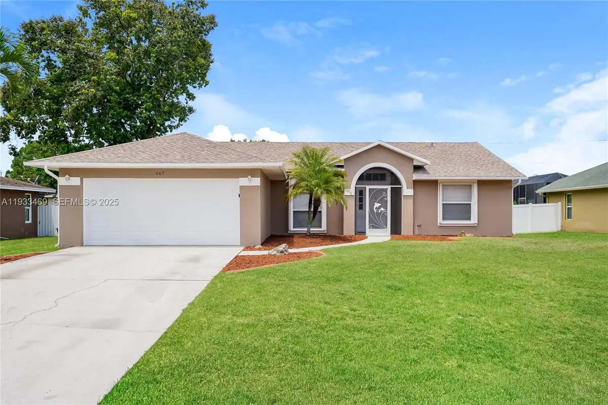 667 SW Seagull Ter, Port Saint Lucie, FL 34953 - Image #1