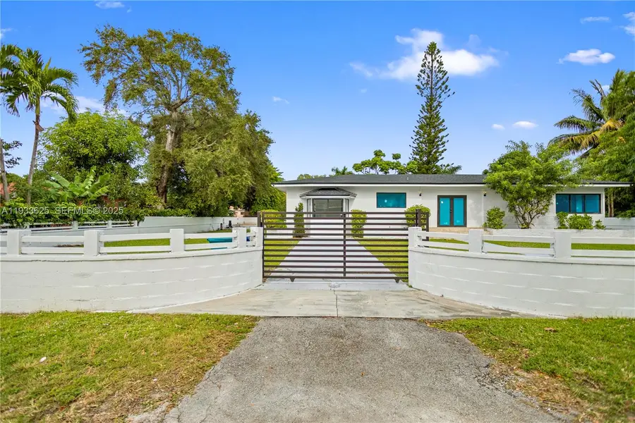 1445 NE 147th St, Miami, FL 33161 - Image #3