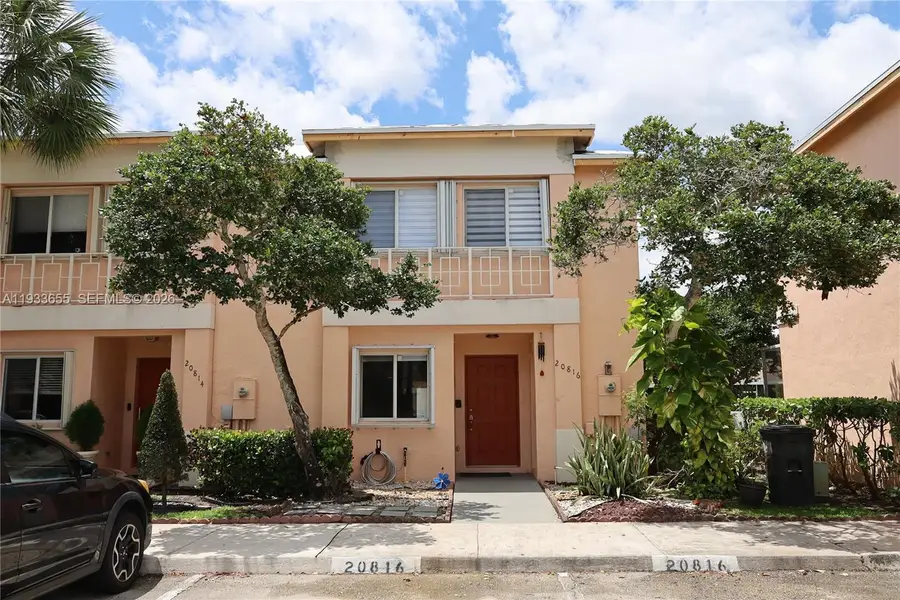20816 NW 2nd St, Pembroke Pines, FL 33029 - Image #3