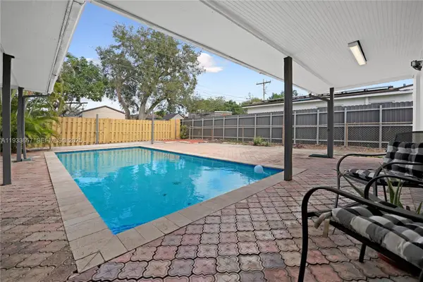 6841 Raleigh St, Hollywood, FL 33024