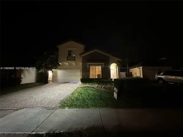 8836 SW 221 Terr, Miami, FL 33190