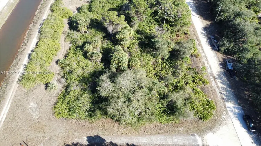 7502 Joan Ave N, Lehigh Acres, FL 33971 - Image #3