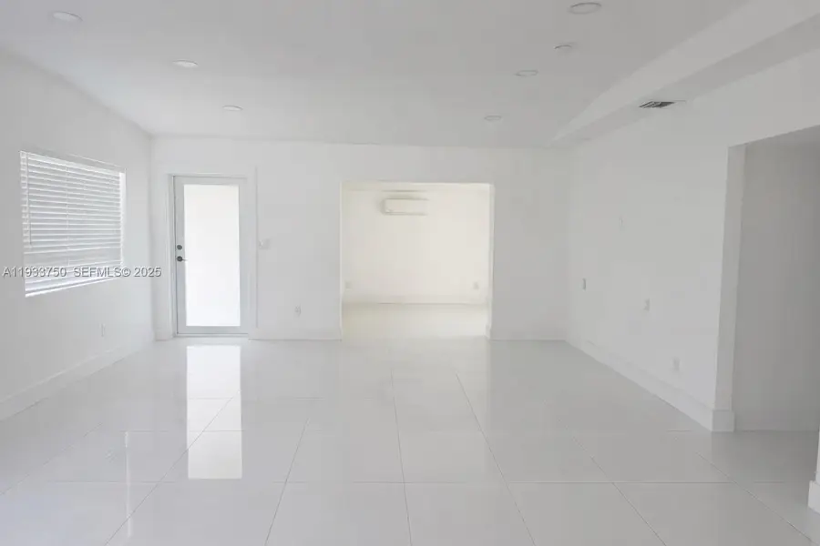 5250 SW 115th Ave, Miami, FL 33165 - #3