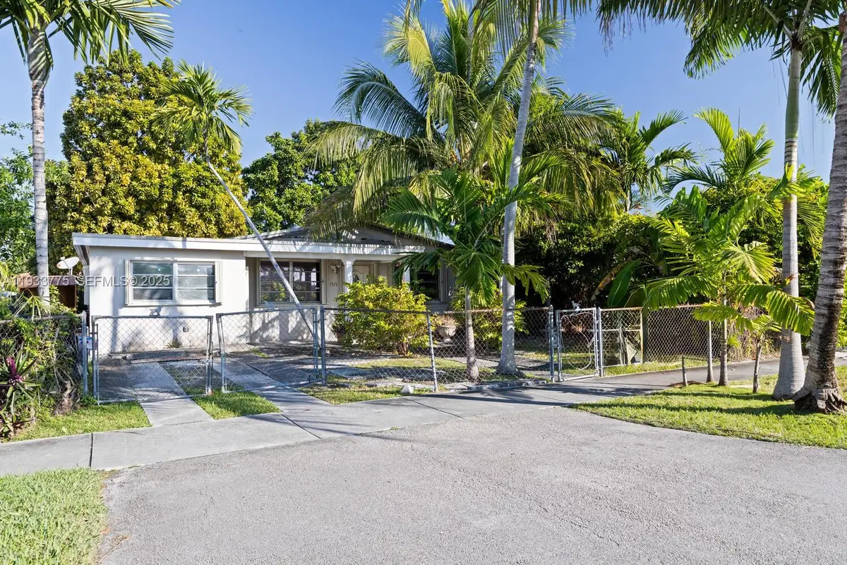 7515 SW 32nd St, Miami, FL 33155 - Image #1