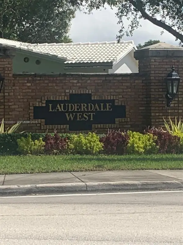 Address Withheld By Seller, Plantation, FL 33322