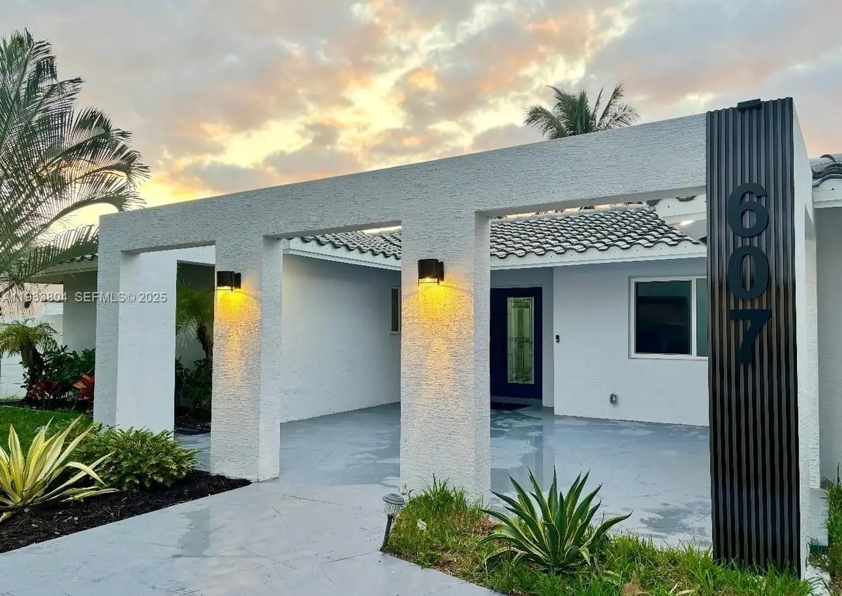 607 Maple Dr, Margate, FL 33063 - Image #1