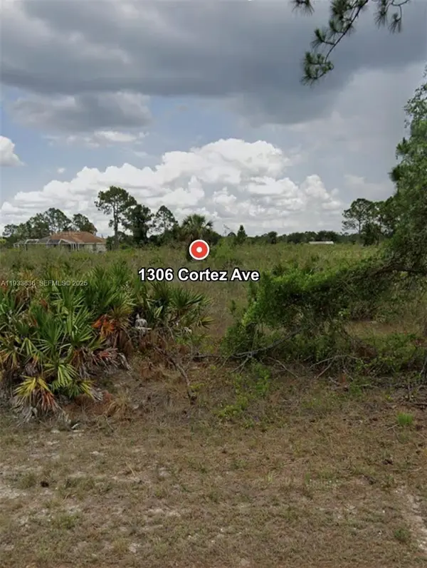 1306 Cortez Ave, Lehigh Acres, FL 33972