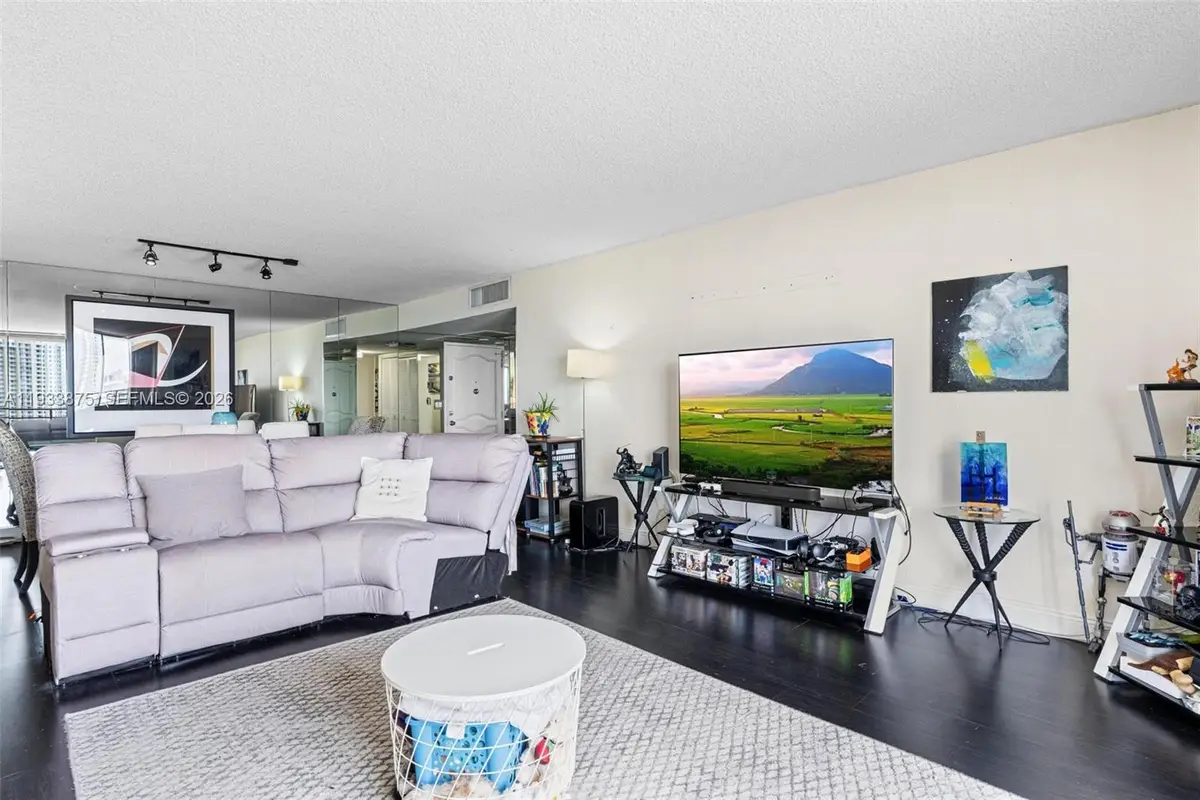 500 Three Islands Blvd #1112, Hallandale Beach, FL 33009 - #1