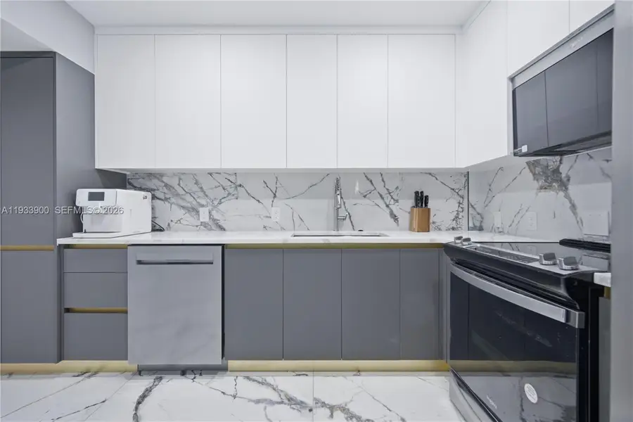 4200 Hillcrest Dr #802, Hollywood, FL 33021 - #3