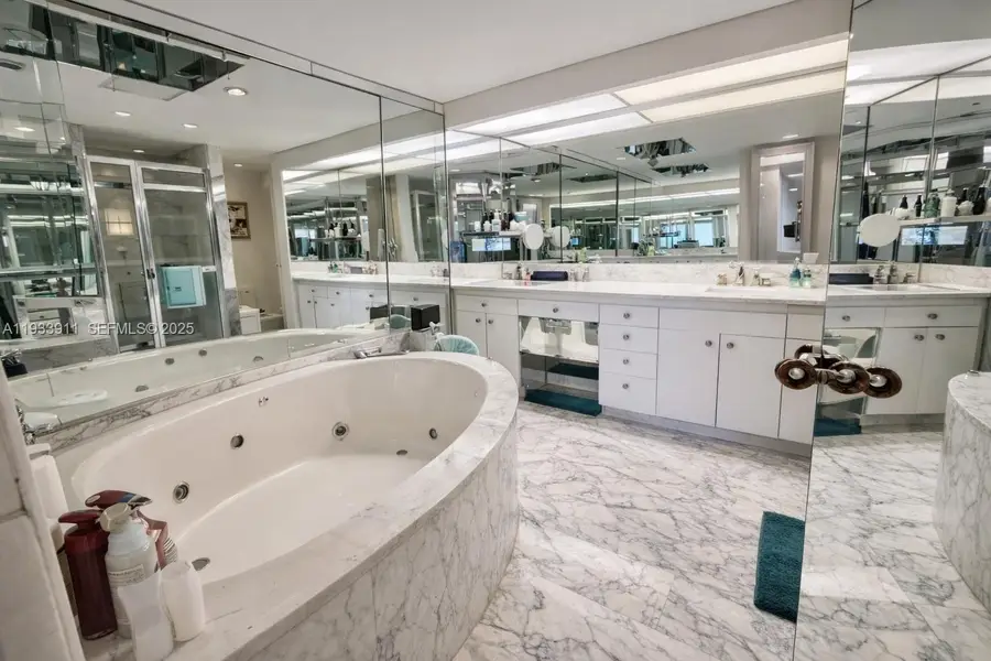 19355 Turnberry Way #5B, Aventura, FL 33180 - Image #2