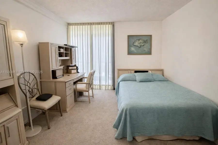 19355 Turnberry Way #5B, Aventura, FL 33180 - Image #3