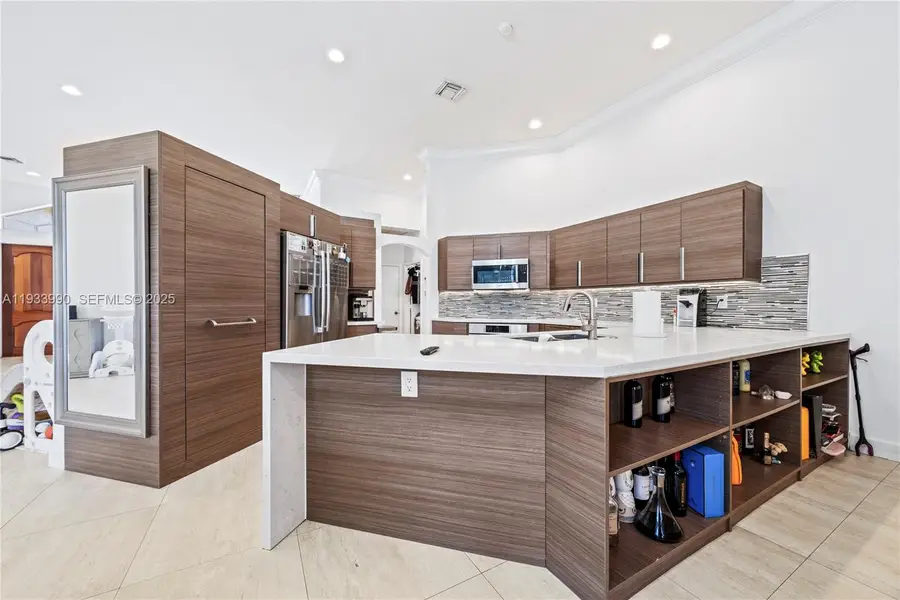 2994 Oakbrook Dr, Weston, FL 33332 - Image #3