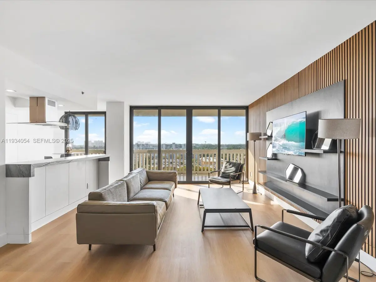 2000 Island Blvd #903, Aventura, FL 33160 - Image #1