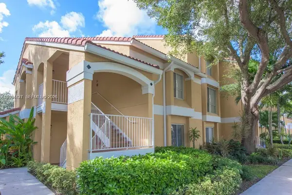 2667 NW 33rd St #2407, Oakland Park, FL 33309
