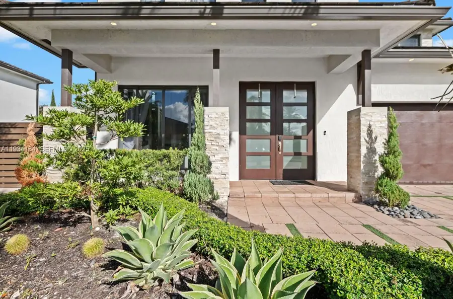 8723 NW 161st Ter, Miami Lakes, FL 33018 - Image #3