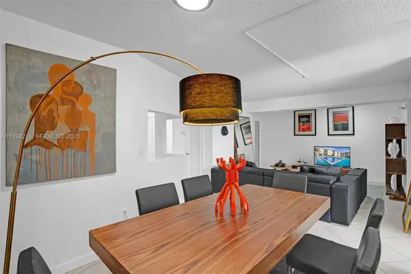 1780 NE 191st St #304-2, Miami, FL 33179