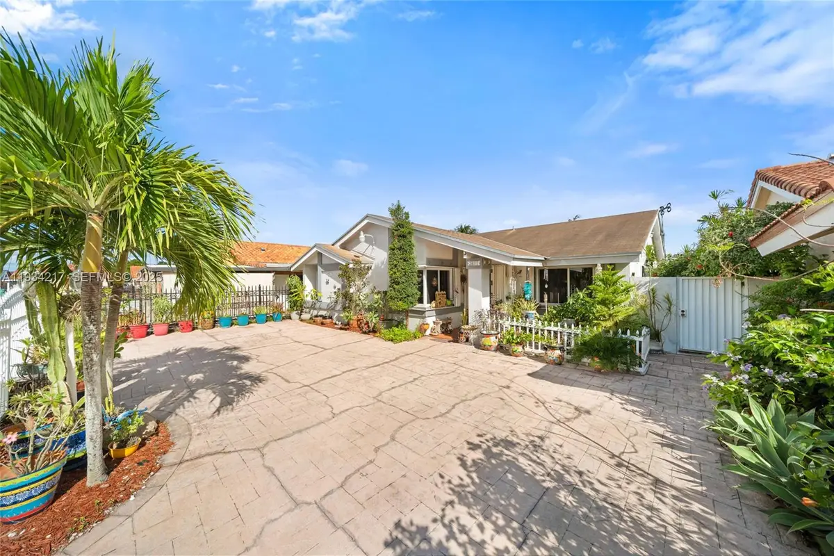2811 SW 133rd Ave, Miami, FL 33175 - Image #1