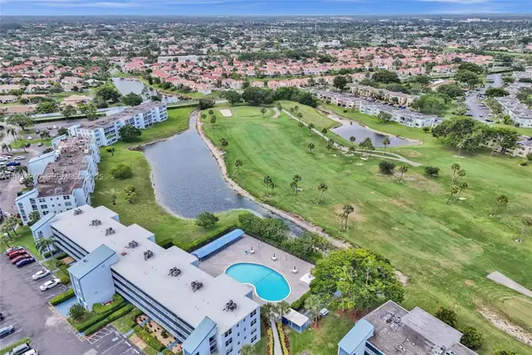 7684 NW 18th St #202, Margate, FL 33063