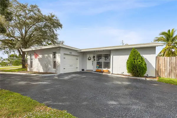 11301 NW 32nd Pl, Sunrise, FL 33323