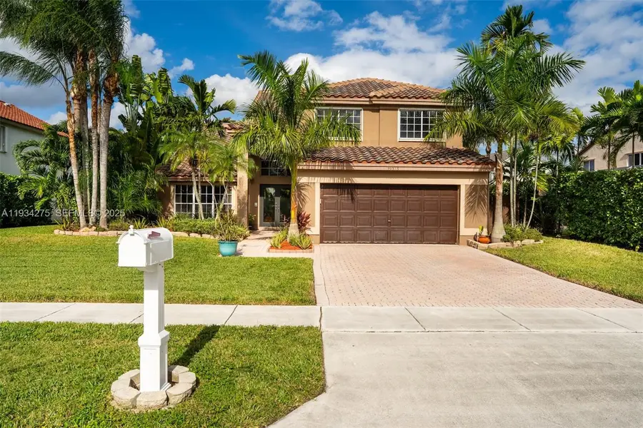 19313 NW 11th St, Pembroke Pines, FL 33029 - Image #2