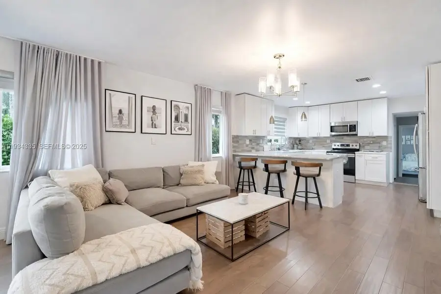 101 NE 104th St, Miami Shores, FL 33138 - Image #2