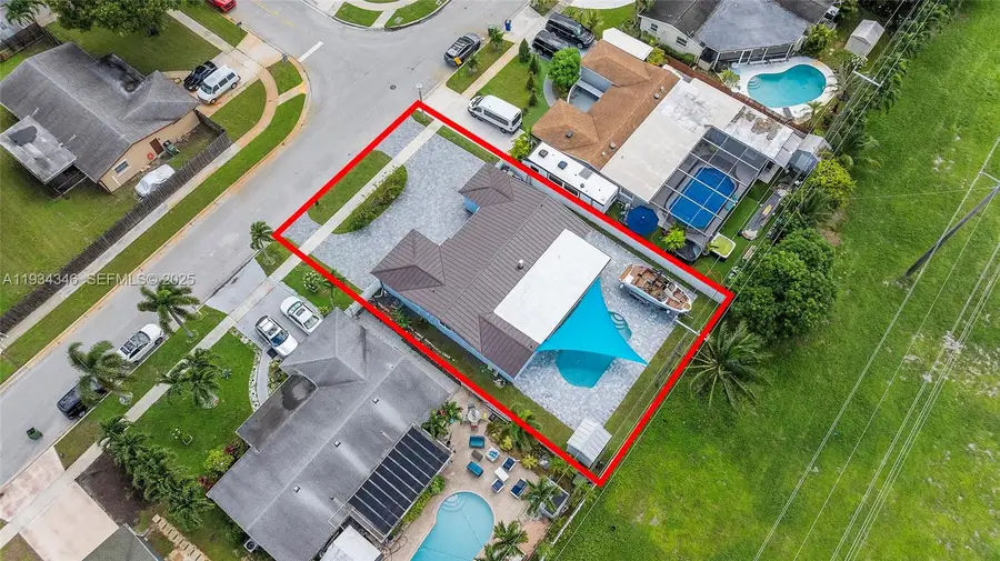 559 NW 70th Way, Margate, FL 33063 - Image #2