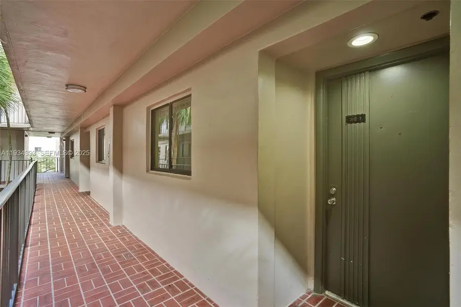 8540 SW 133rd Ave Rd #321, Miami, FL 33183 - Image #2