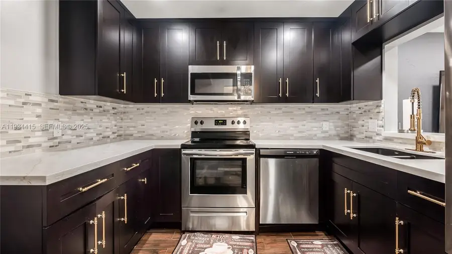 4289 N 76th Ave, Davie, FL 33024 - Image #3